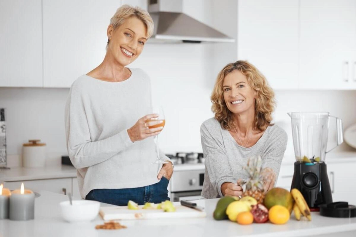 does food get stuck under all on 4 dental implants